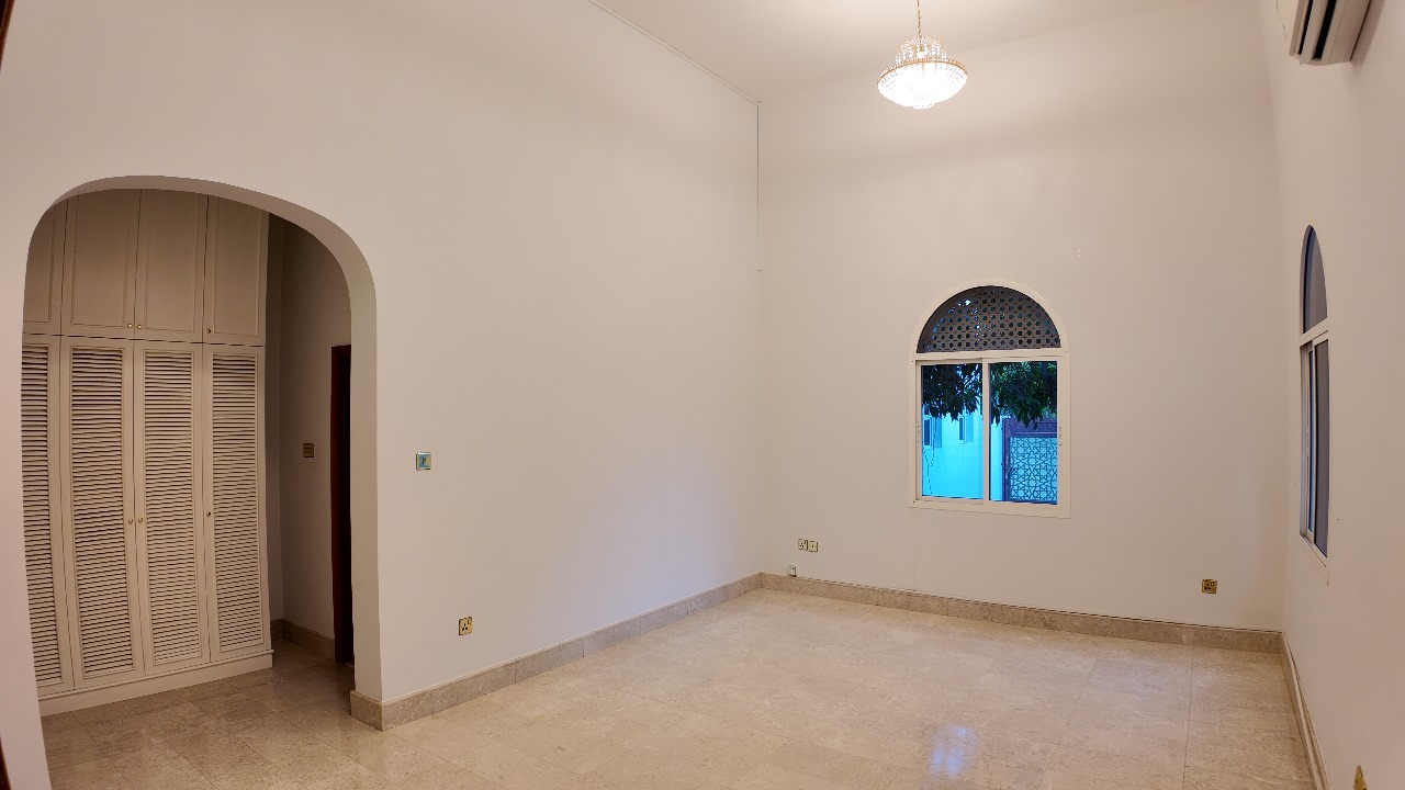 Luxury Villa — Shatti Al Qurum